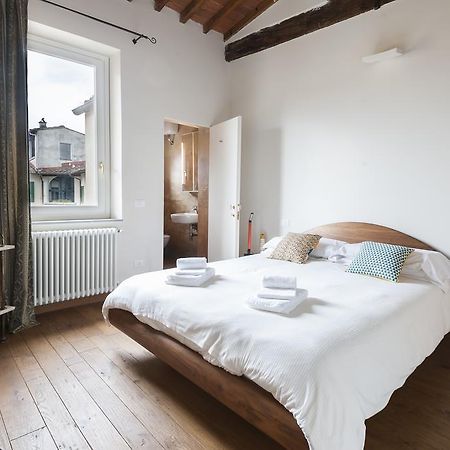 Poet'S Santo Spirito Apt. Apartment Florence Luaran gambar