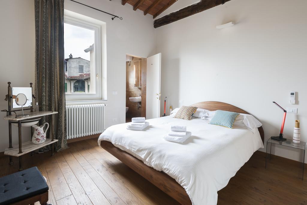Poet'S Santo Spirito Apt. Apartment Florence Luaran gambar